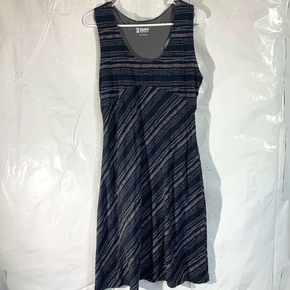 Alpine Design Tank Top Empire Waist Flared Dress